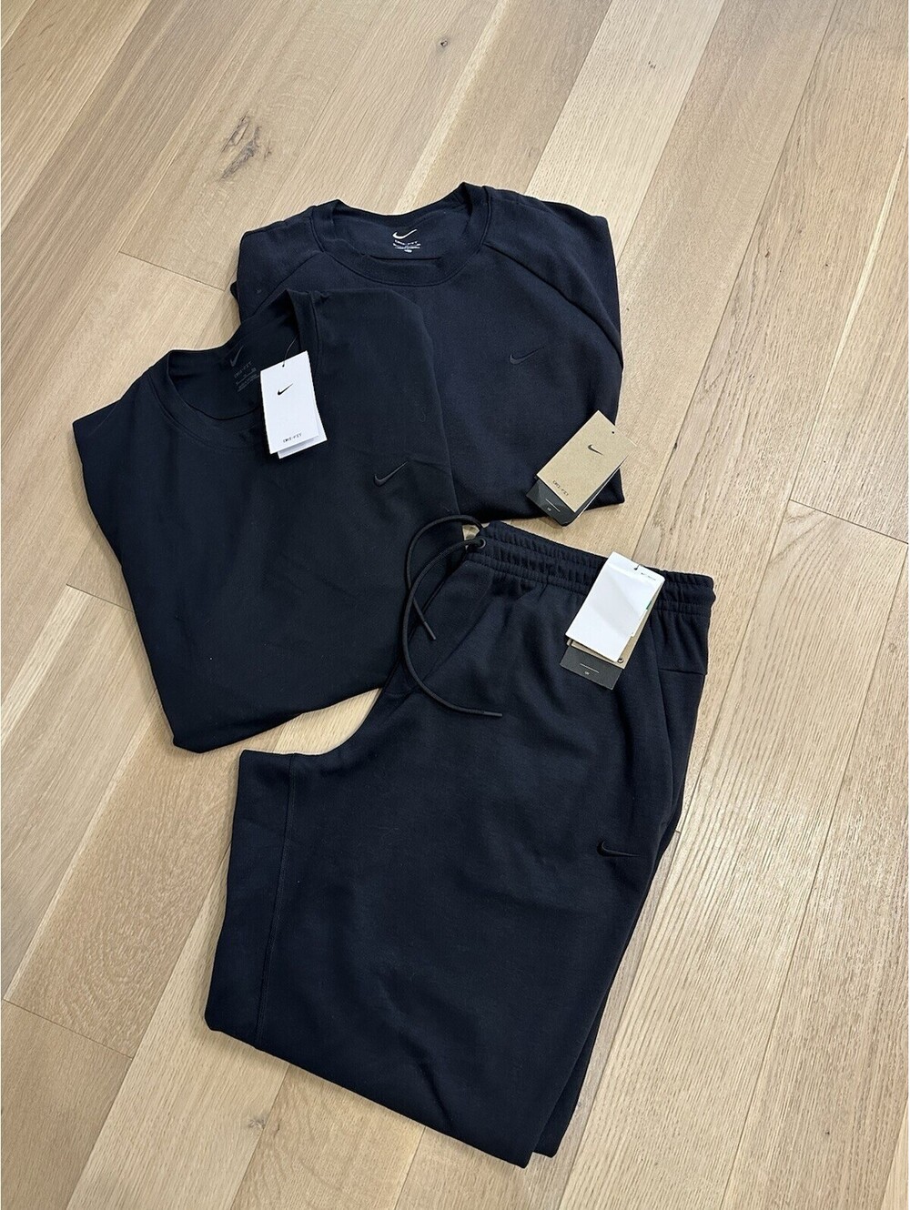 Nike Black Dri-fit Track Set Men’s XL Cropped Pant,Crewneck Sweatshirt, T-shirt.